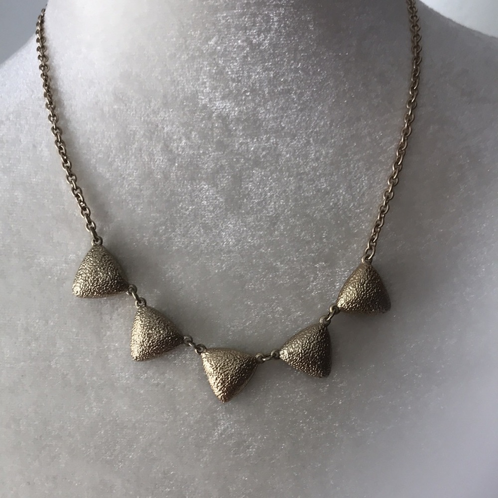 Triangular gem necklace - Picture 5 of 5